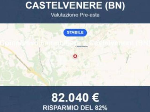 Locale Commerciale in vendita a Castelvenere, Campania