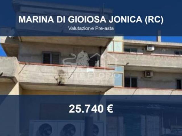 Locale Commerciale in vendita a Calabria, Reggio Calabria