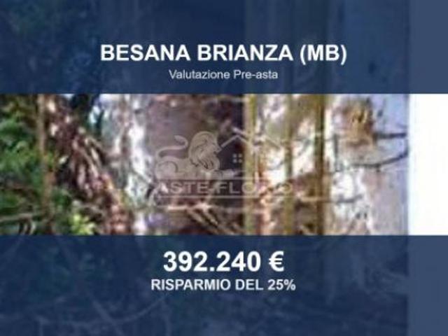 Capannone in vendita a Besana In Brianza, Lombardia