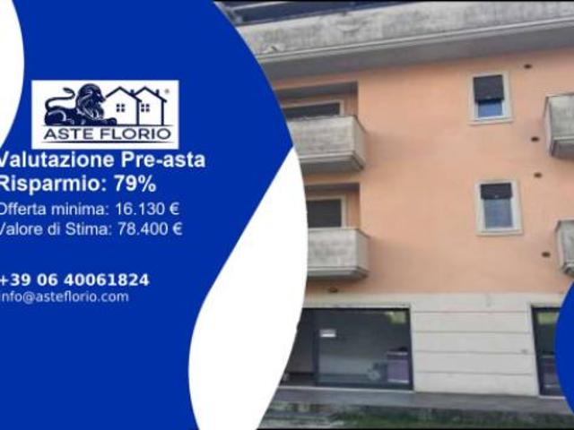 Locale Commerciale in vendita a Pratella, Campania