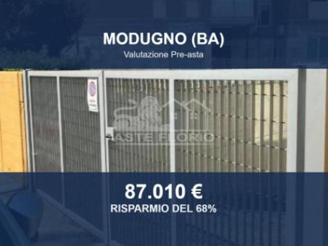 Box in vendita a Modugno, Bari