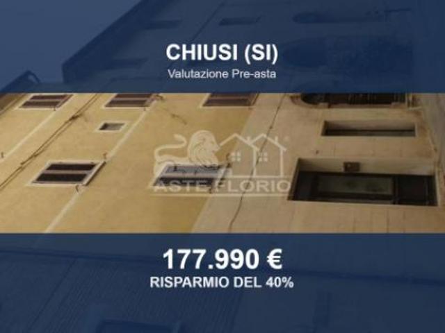 Locale Commerciale in vendita a Chiusi Città, Toscana