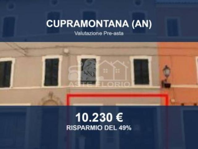 Locale Commerciale in vendita a San Bartolomeo, Marche