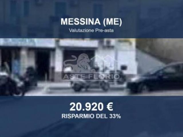 Locale Commerciale in vendita a IV Circoscrizione, Messina