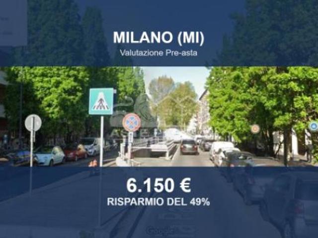 Capannone in vendita a Milano, Lombardia
