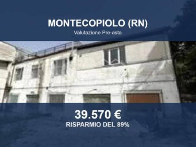 Locale Commerciale in vendita a Unione di comuni Valmarecchia, Montecopiolo