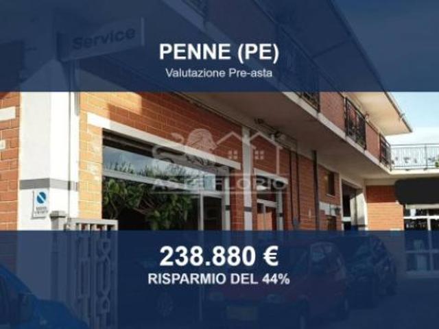 Locale Commerciale in vendita a Penne, Abruzzo