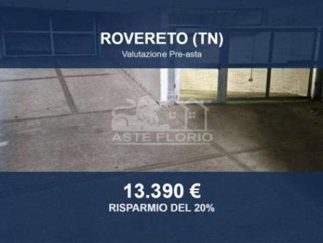 Box in vendita a Santa Maria, Rovereto