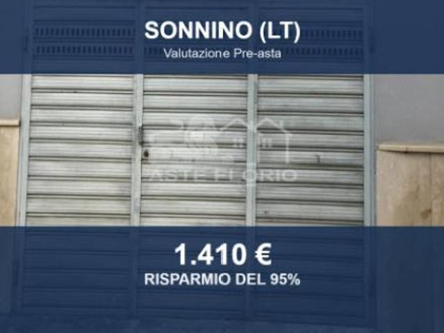 Box in vendita a Sonnino, Lazio