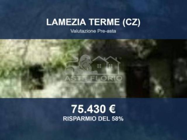 Capannone in vendita a Lamezia Terme, Catanzaro