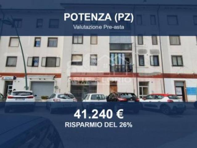 Locale Commerciale in vendita a Potenza, Basilicata