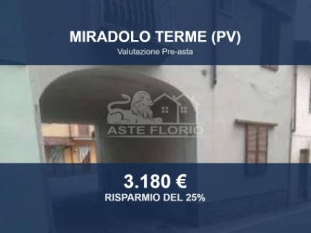 Capannone in vendita a Miradolo Terme, Pavia