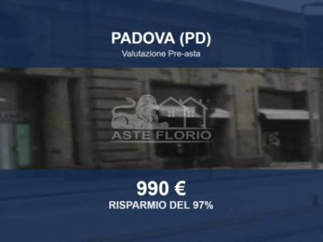 Capannone in vendita a Padova, Veneto