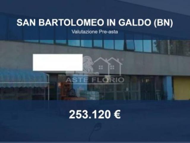 Capannone in vendita a San Bartolomeo In Galdo, Campania