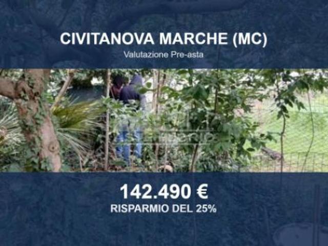 Terreno in vendita a Marche, Macerata
