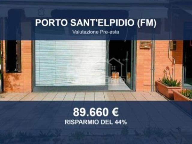 Locale Commerciale in vendita a Marina Picena, Marche