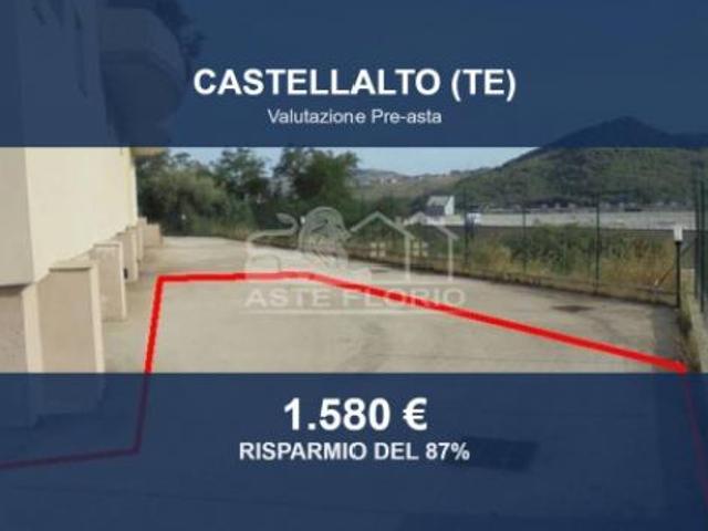 Terreno in vendita a Castellalto, Abruzzo
