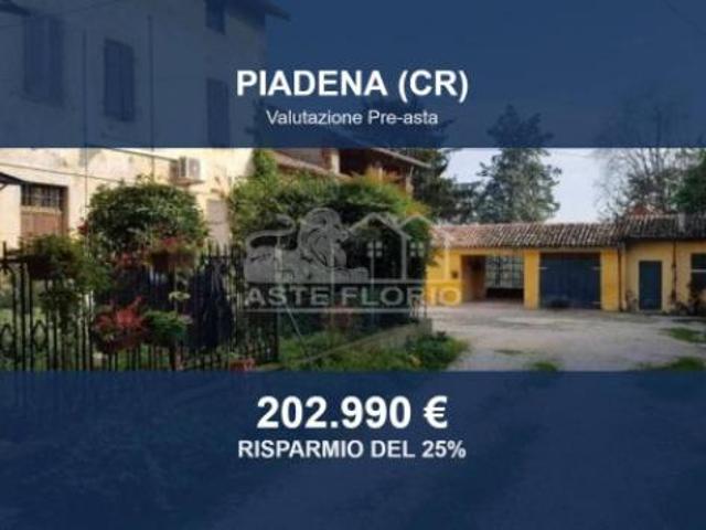 Capannone in vendita a Piadena, Lombardia