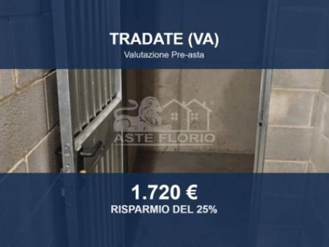 Capannone in vendita a Tradate, Varese