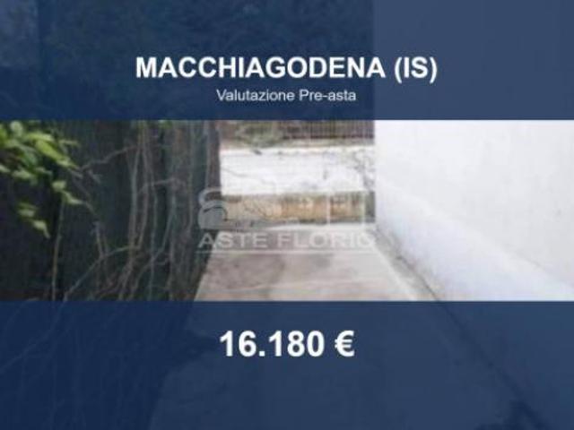 Terreno in vendita a Macchiagodena, Molise
