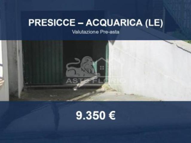 Box in vendita a Presicce, Puglia