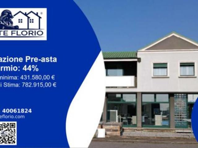 Capannone in vendita a Urago D'oglio, Lombardia