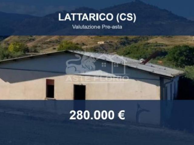 Capannone in vendita a Calabria, Cosenza