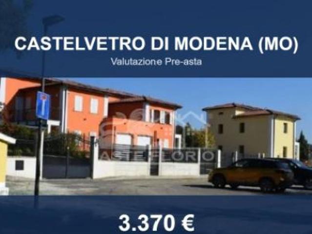 Terreno in vendita a Unione di comuni Terre di Castelli, Castelvetro Di Modena