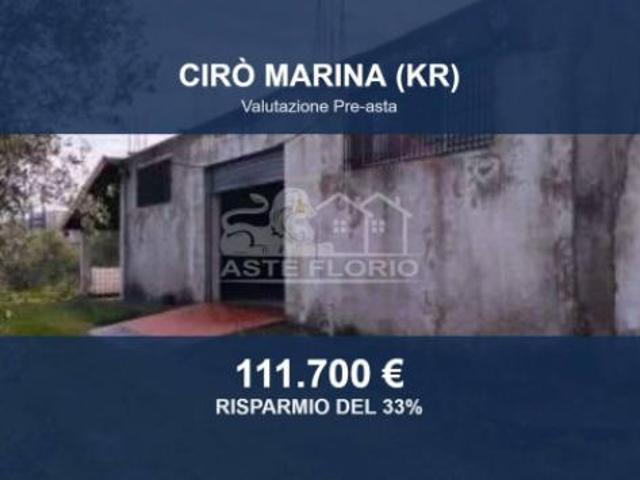 Capannone in vendita a Calabria, Crotone