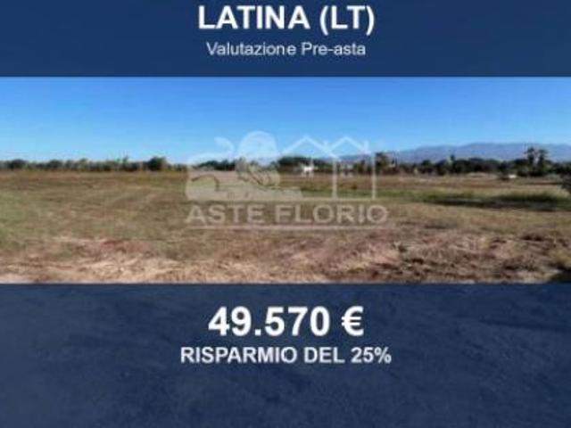 Terreno in vendita a Latina, Lazio