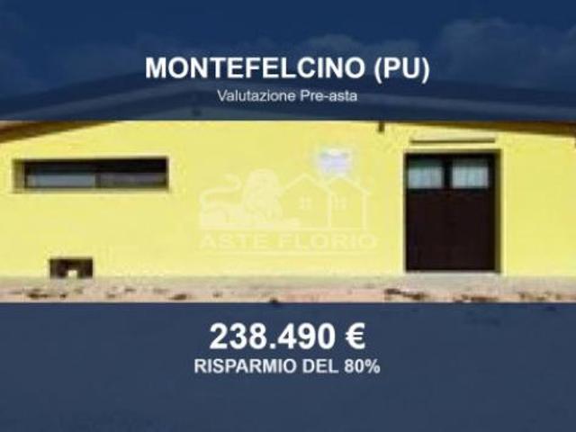 Locale Commerciale in vendita a Marche, Pesaro E Urbino