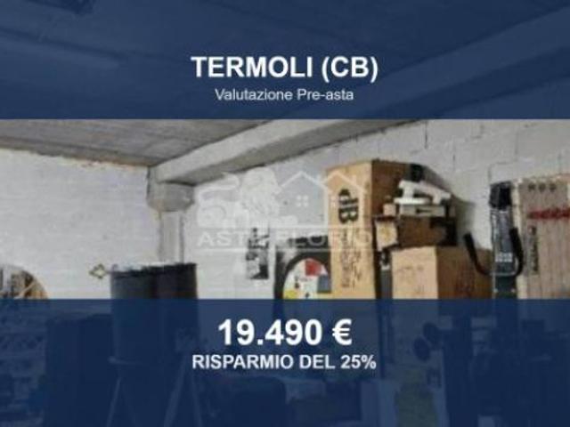 Capannone in vendita a Termoli, Molise