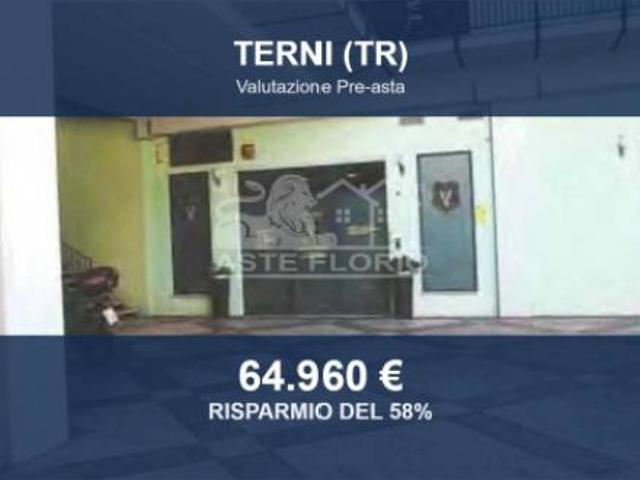 Locale Commerciale in vendita a Terni, Umbria