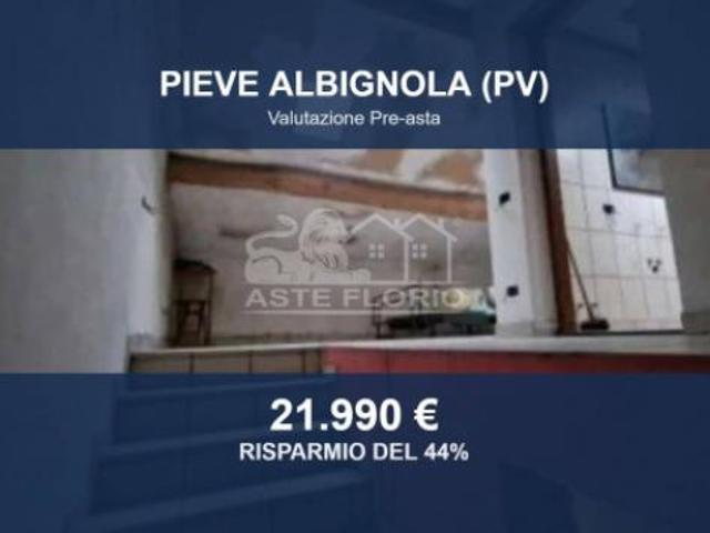 Villa Indipendente in vendita a Pieve Albignola, Lombardia