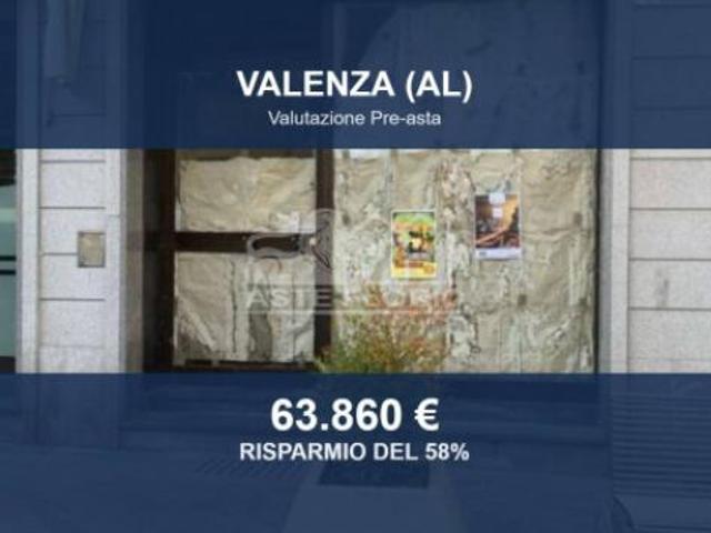 Locale Commerciale in vendita a Piemonte, Alessandria