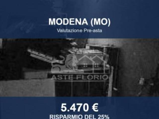 Box in vendita a San Faustino-Madonnina-Quattroville, Modena