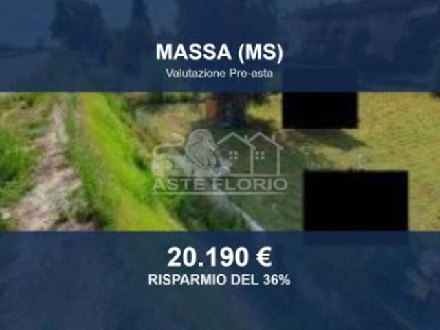 Terreno in vendita a Massa, Massa-Carrara