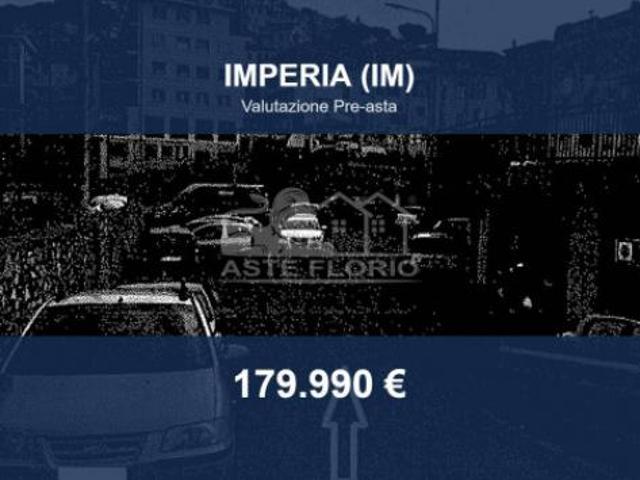 Box in vendita a Imperia, Liguria