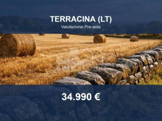 Terreno in vendita a Terracina, Lazio