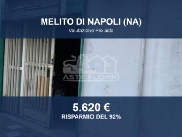 Locale Commerciale in vendita a Rione 219, Melito Di Napoli