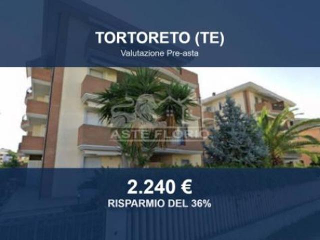 Capannone in vendita a Unione dei Comuni della Val Vibrata, Tortoreto