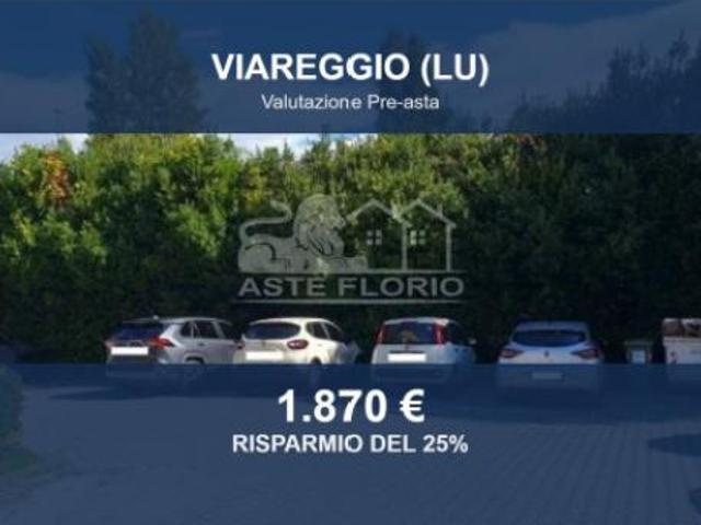 Box in vendita a Viareggio, Toscana