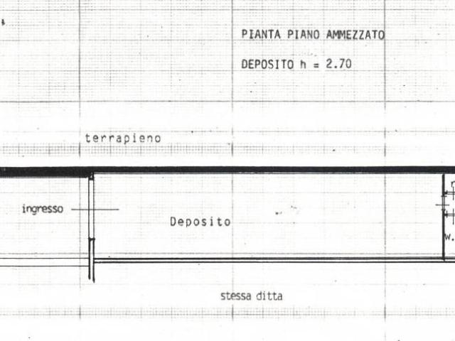 Locale Commerciale in vendita a Aci Catena, Sicilia