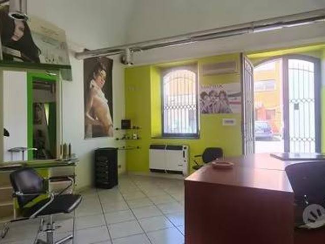 Locale Commerciale in vendita a Linguaglossa, Sicilia