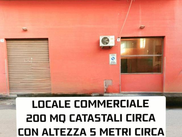 Locale Commerciale in vendita a Santa Caterina, Acireale