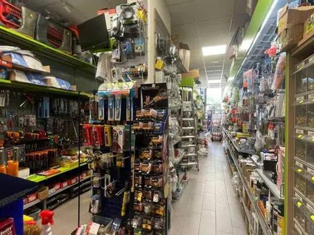 Locale Commerciale in vendita a Marche, Ascoli Piceno