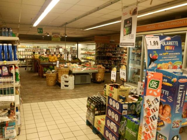 Locale Commerciale in vendita a Piemonte, Alessandria