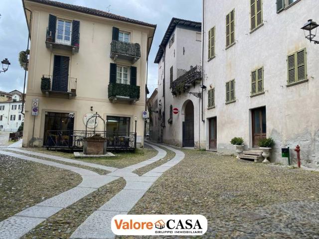 Locale Commerciale in vendita a Piemonte, Alessandria