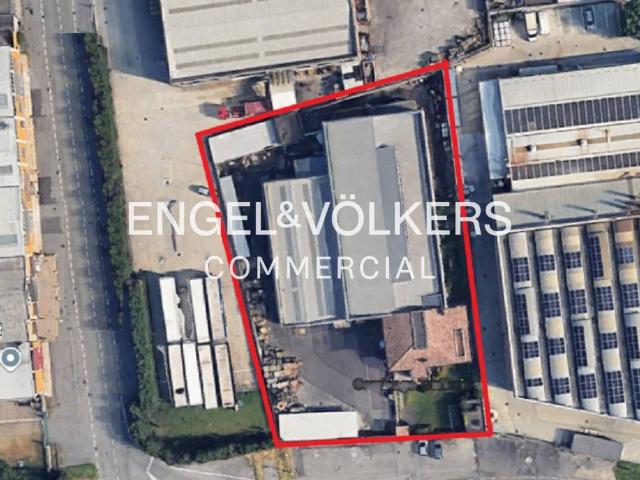 Locale Commerciale in vendita a Agrate Brianza, Lombardia