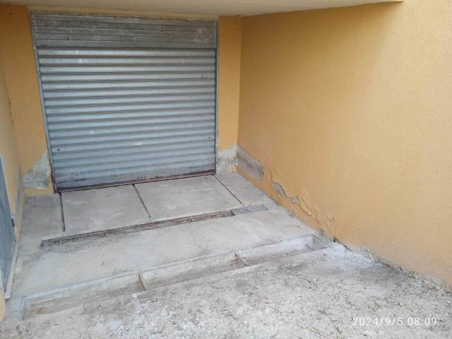 Locale Commerciale in vendita a Agrigento, Sicilia